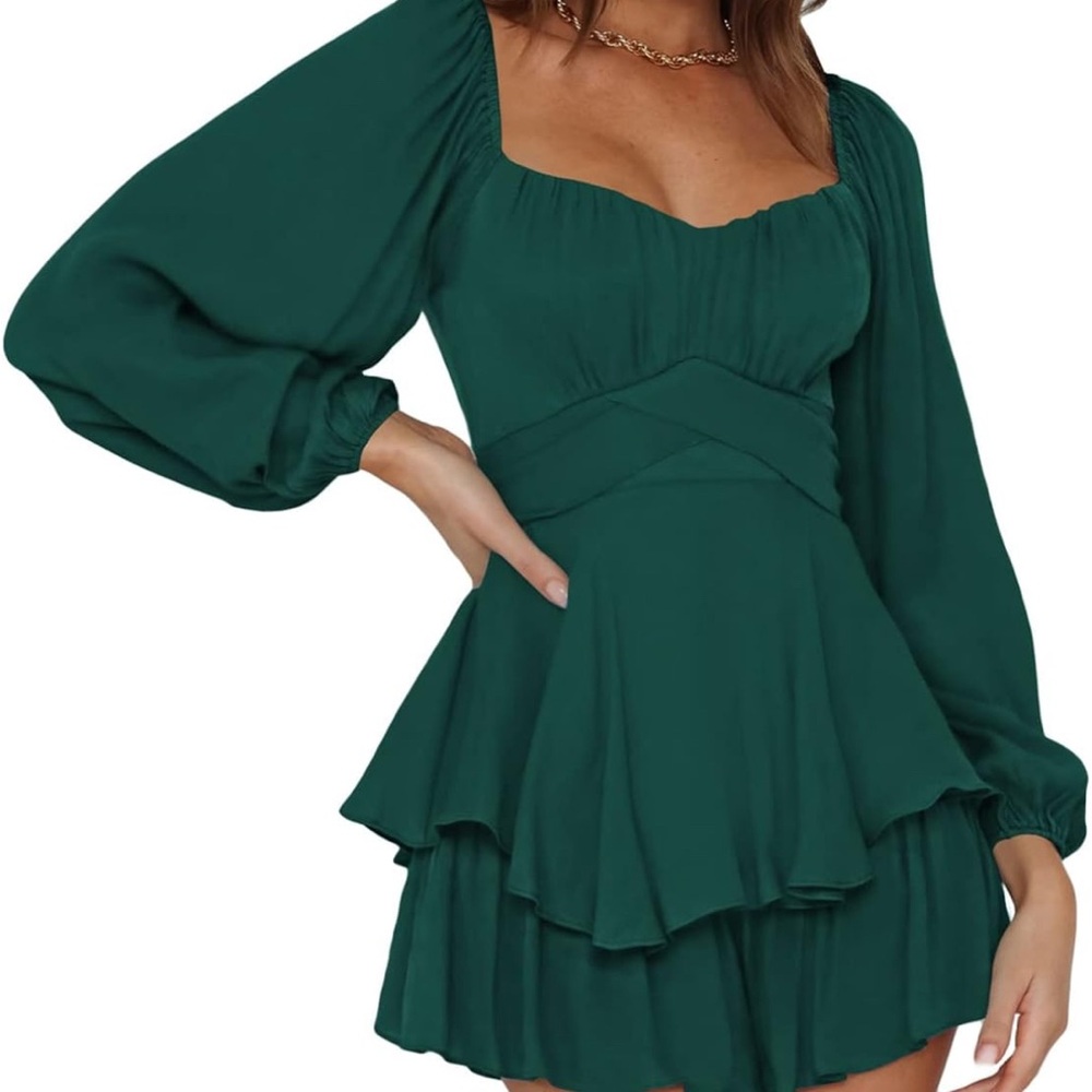 ⭐️ NWT Elegant Green Women's Romper